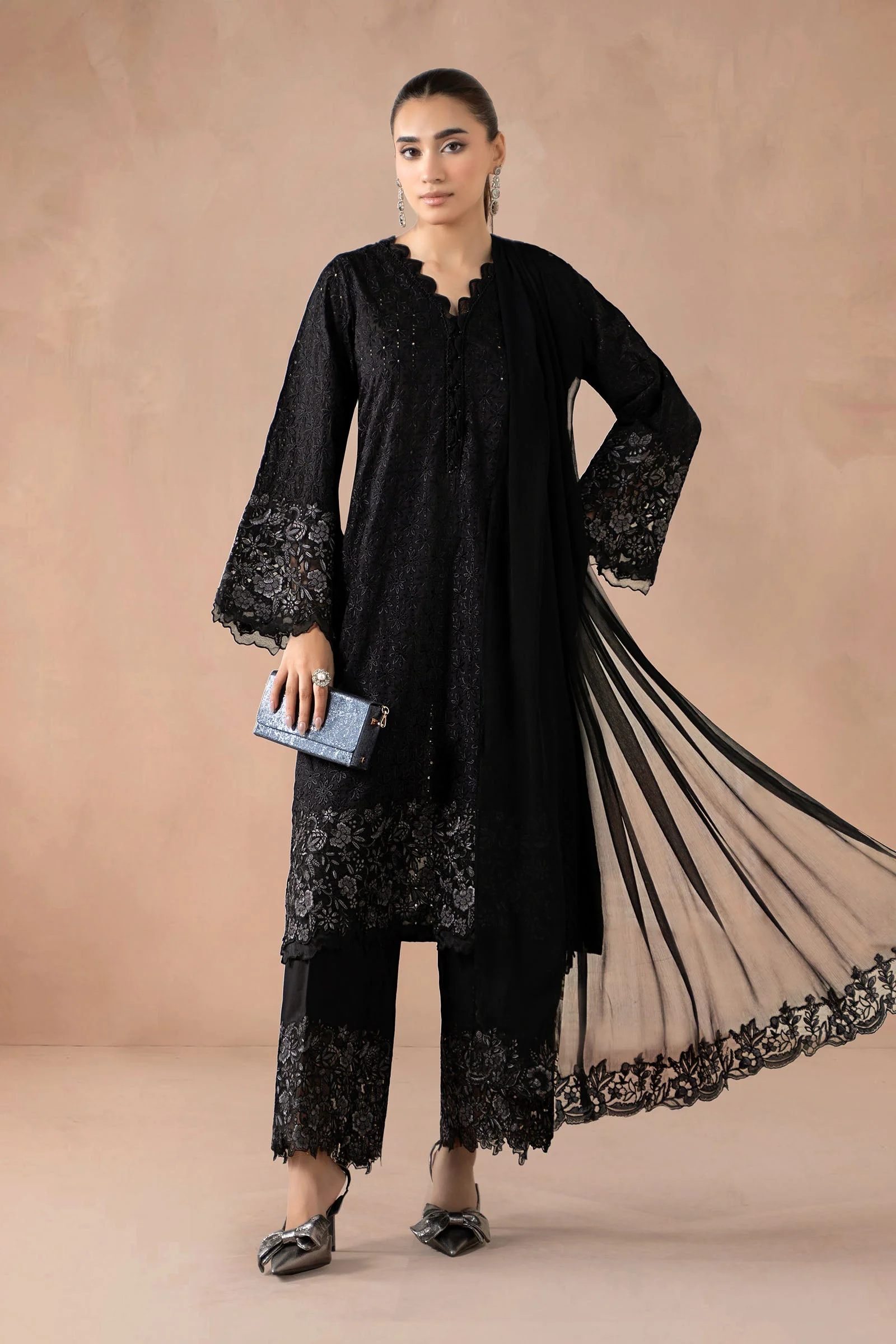 3 Piece Embroidered Lawn Suit 325 3 Piece Embroidered Lawn Suit