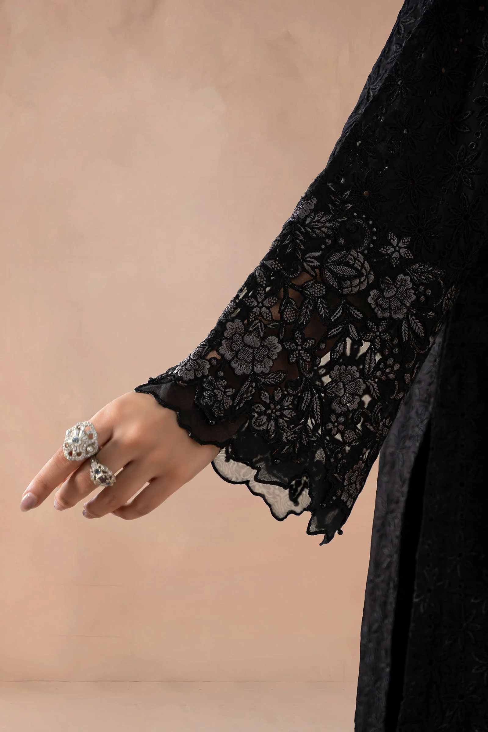 3 Piece Embroidered Lawn Suit 330 3 Piece Embroidered Lawn Suit