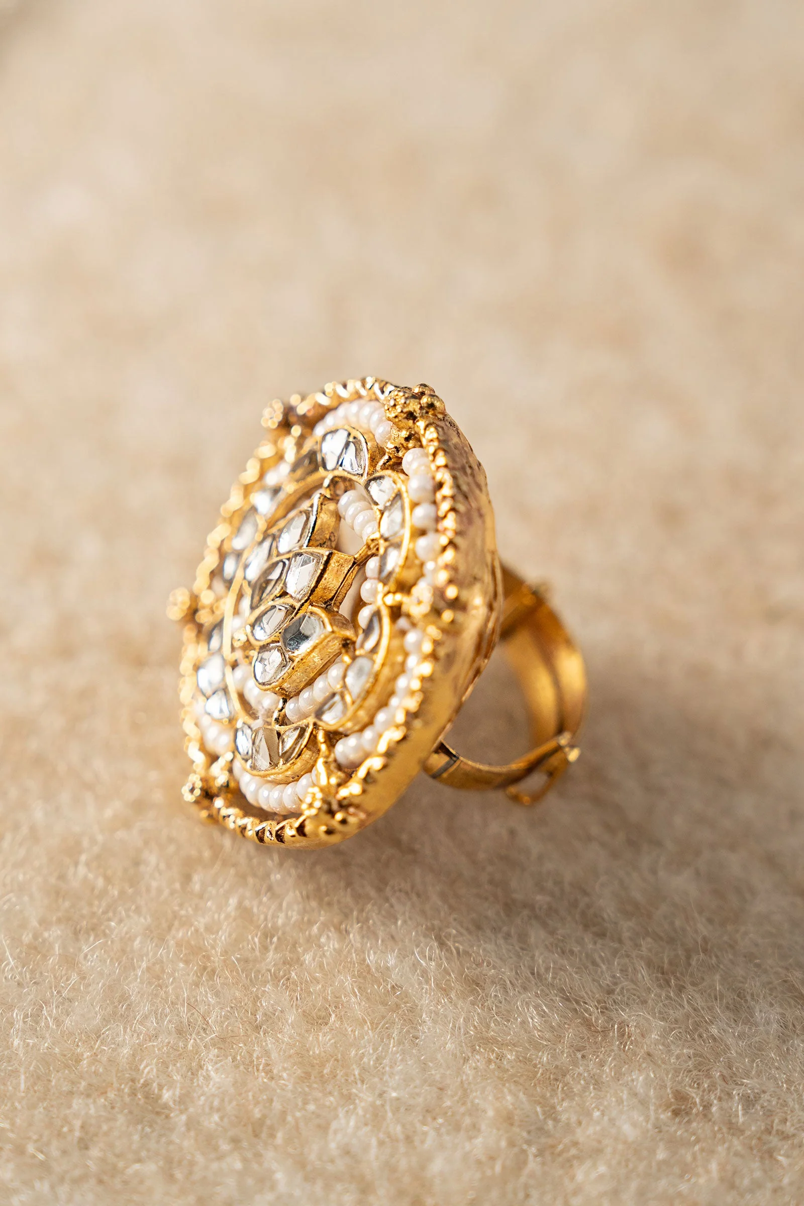 Chatrina Ring