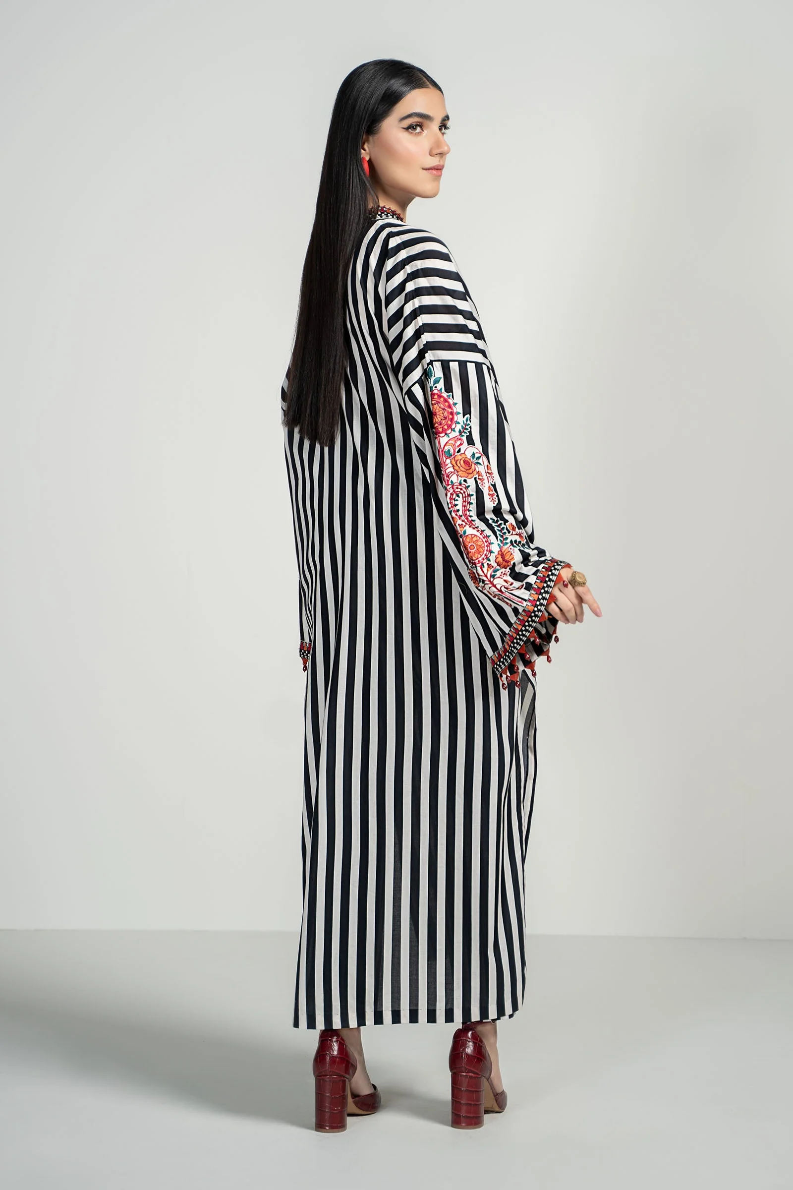 2 Piece Printed Lawn Suit 4 2 Piece Printed Lawn Suit