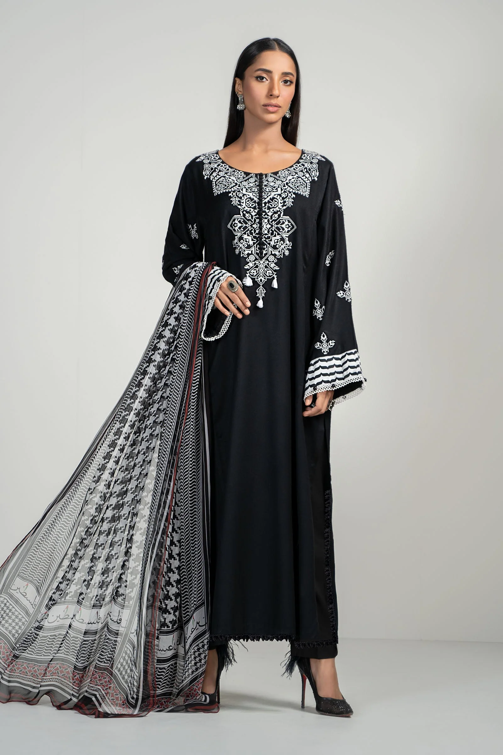 3 Piece Dyed Lawn Suit