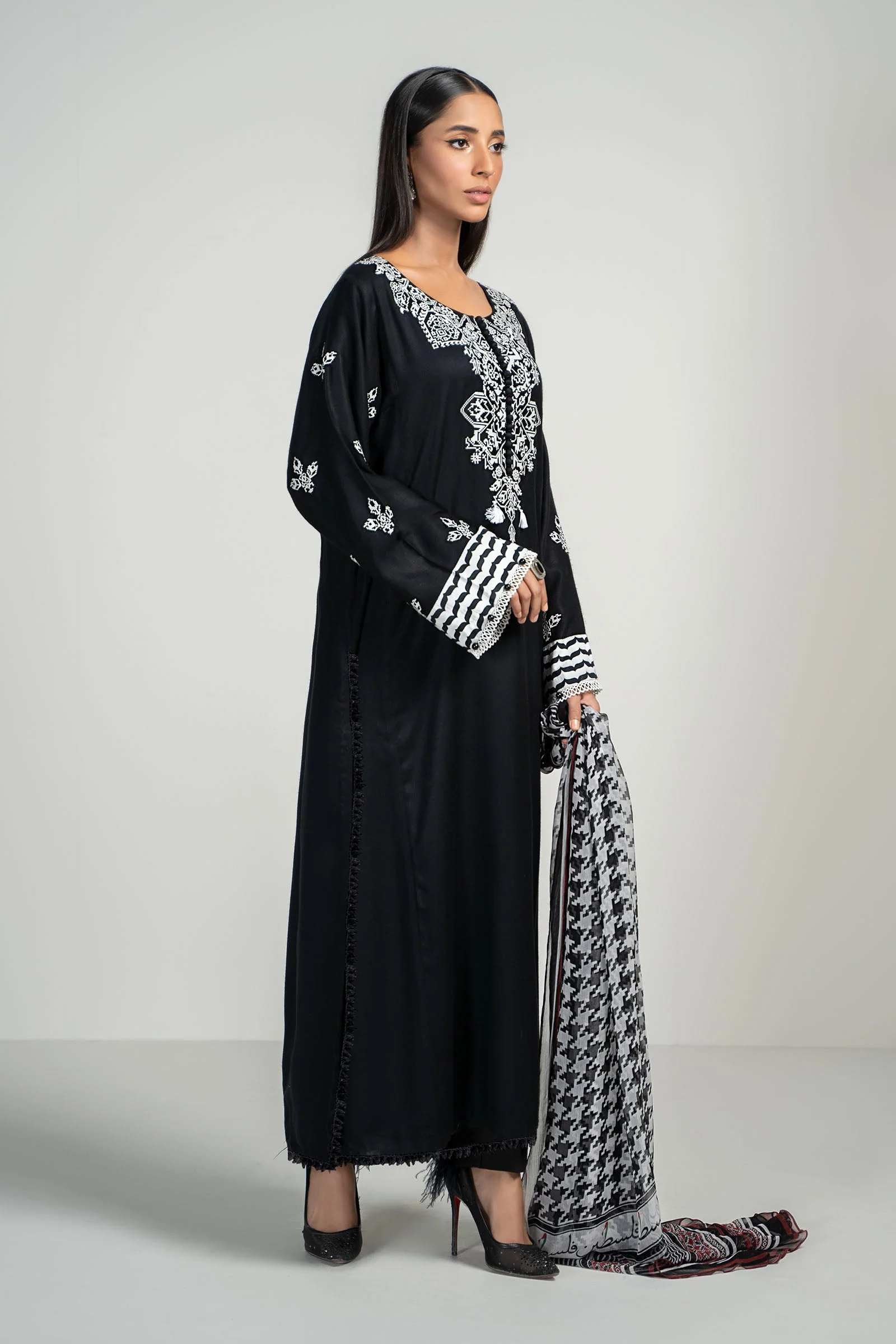 3 Piece Dyed Lawn Suit