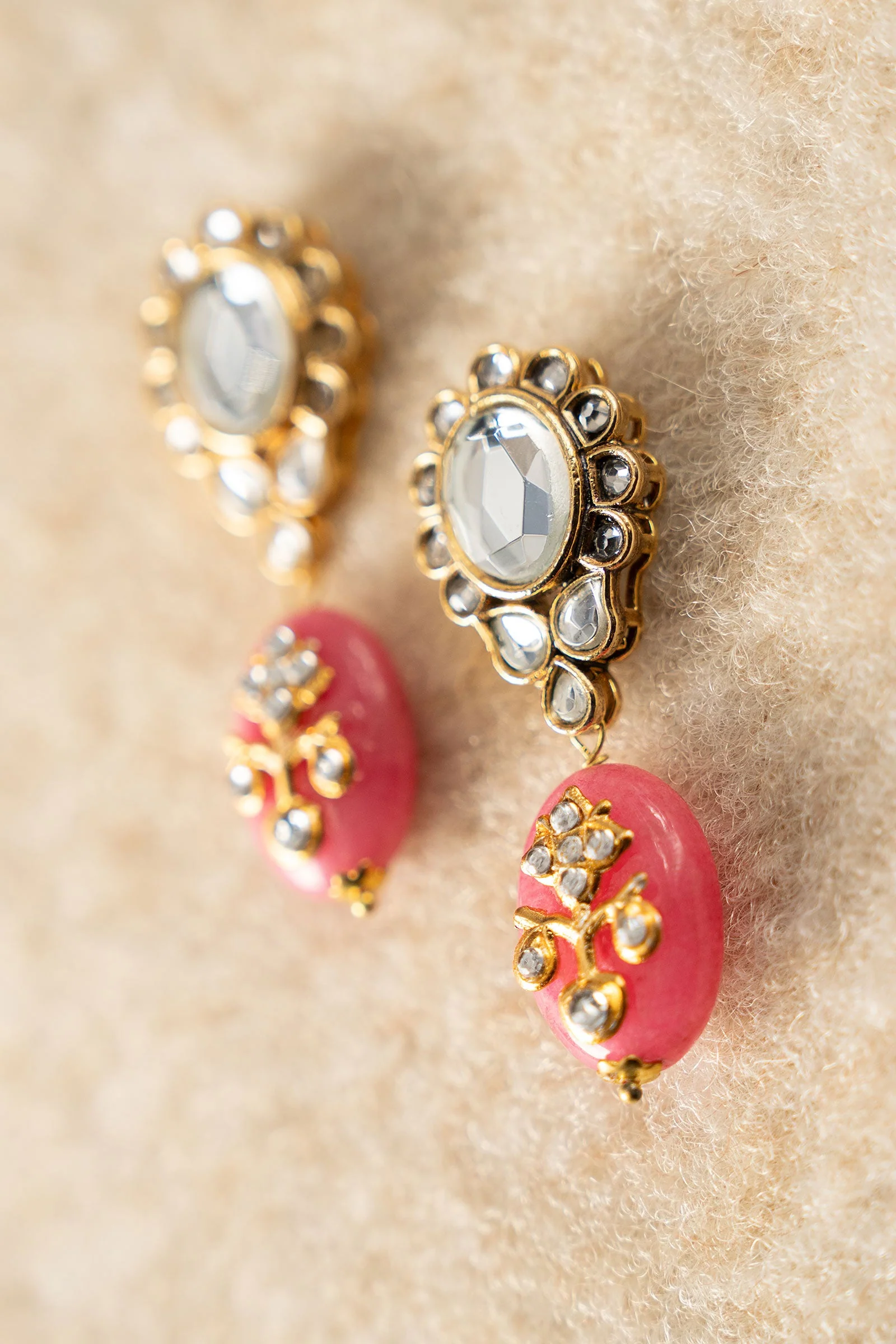 Zinnara Studs