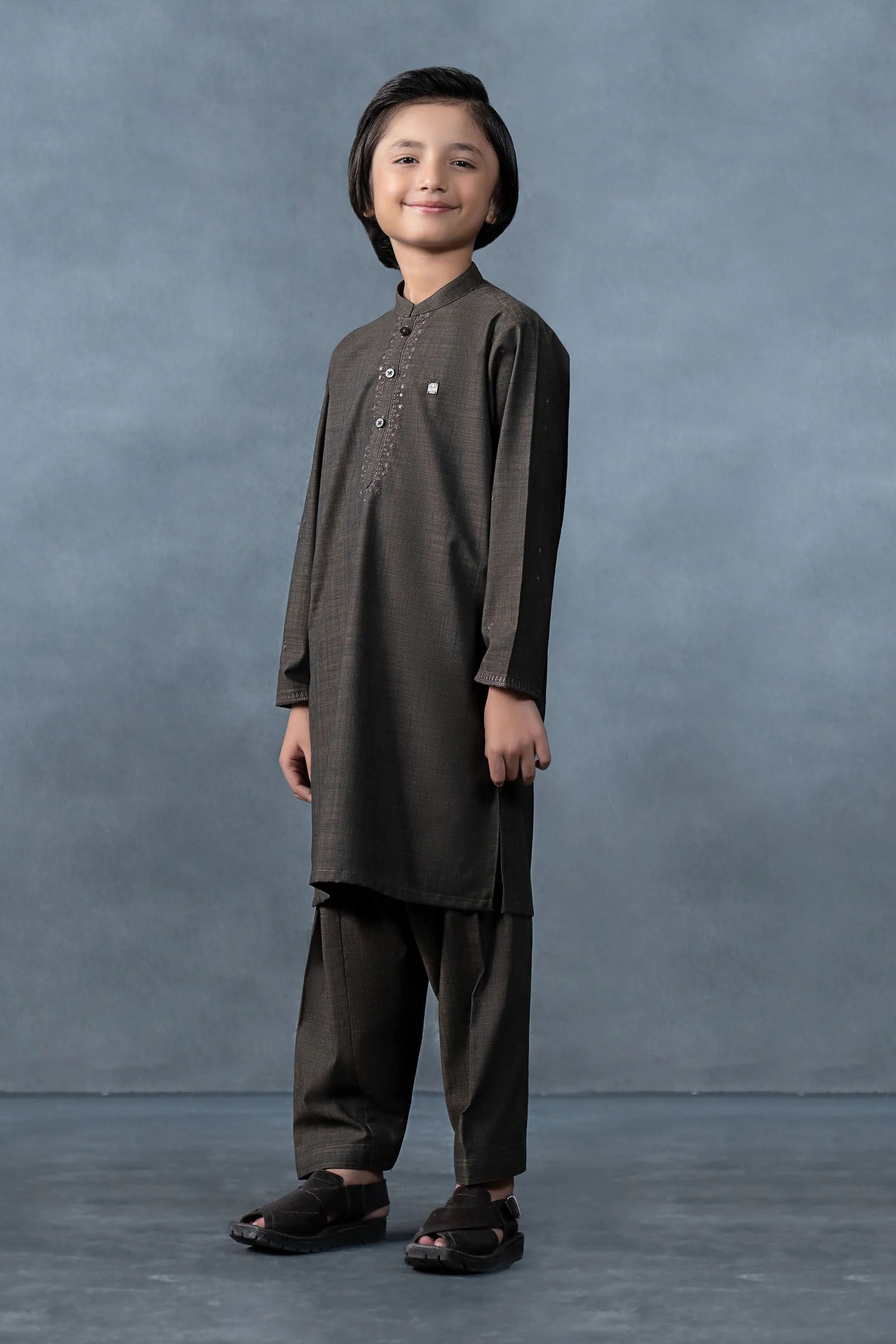 2 Piece Blemded Khaddar Suit