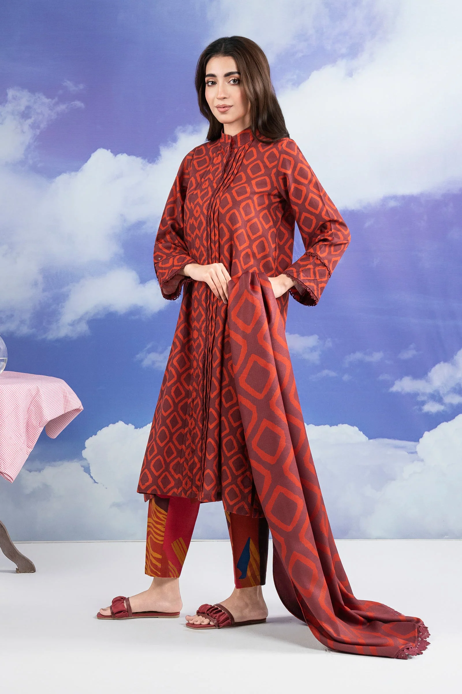 3 Pc Printed Khaddar Suit