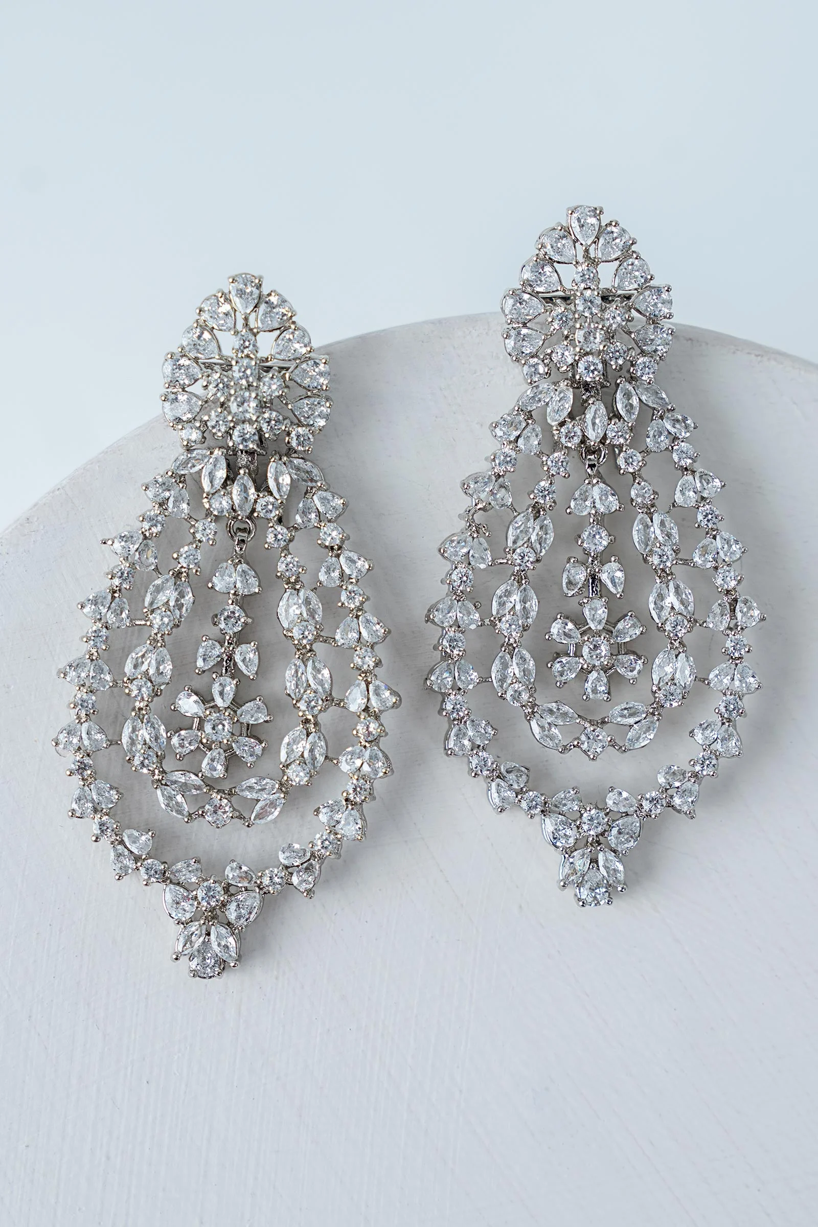 Zarinae Earrings