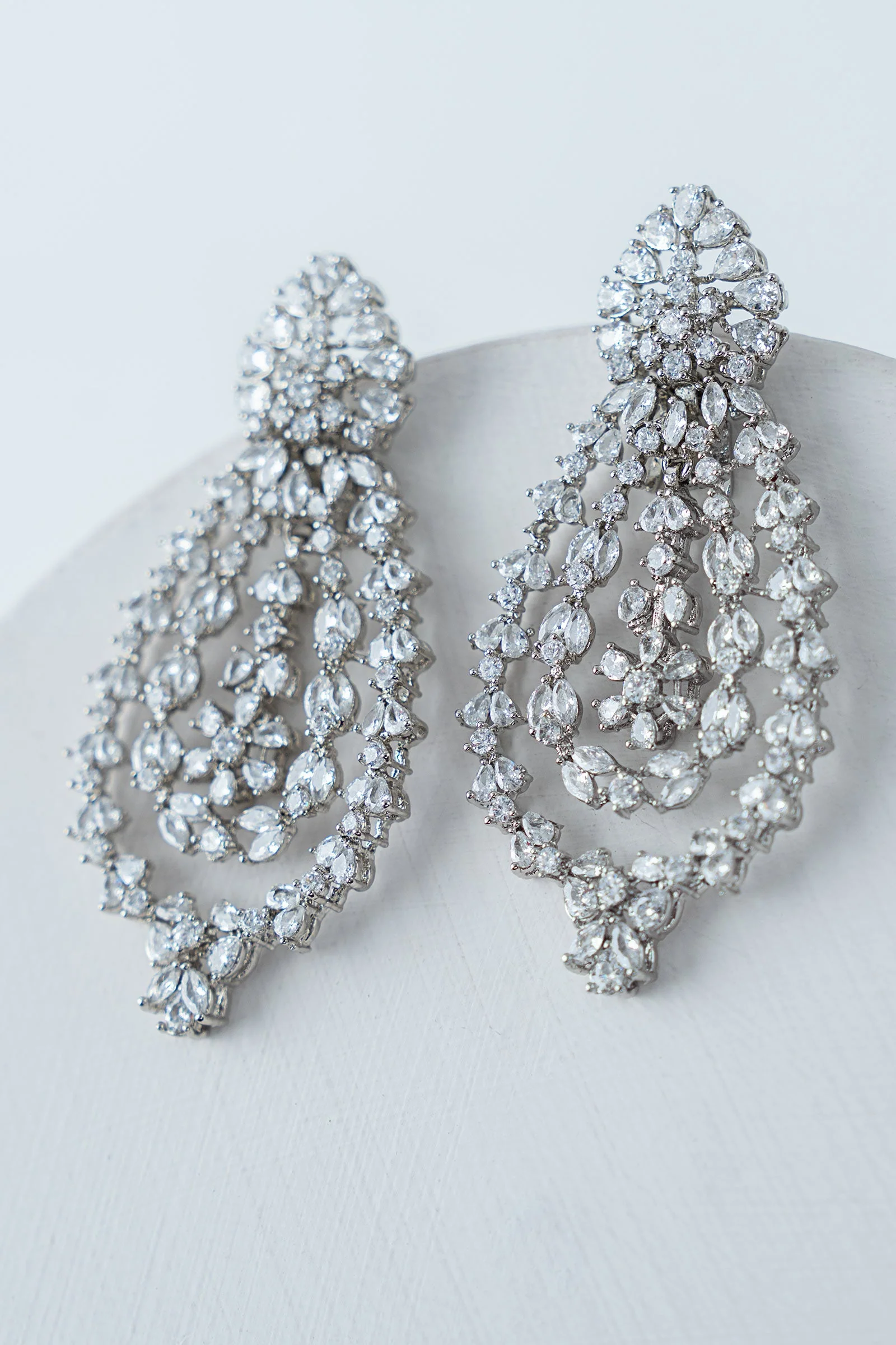 Zarinae Earrings