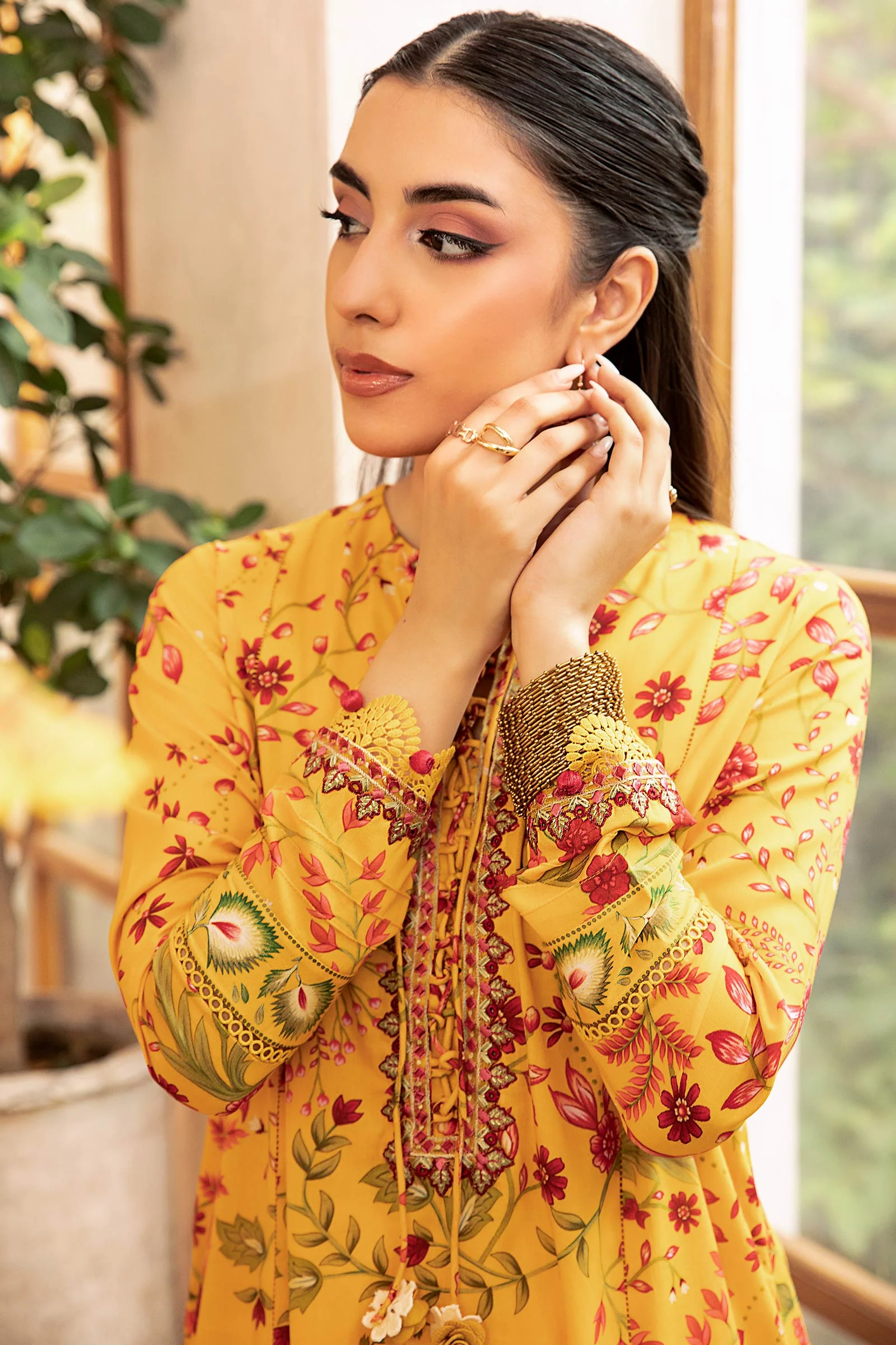 3 Pc Unstitched Embroidered Slub Lawn Suit | MB-CUS25-912A