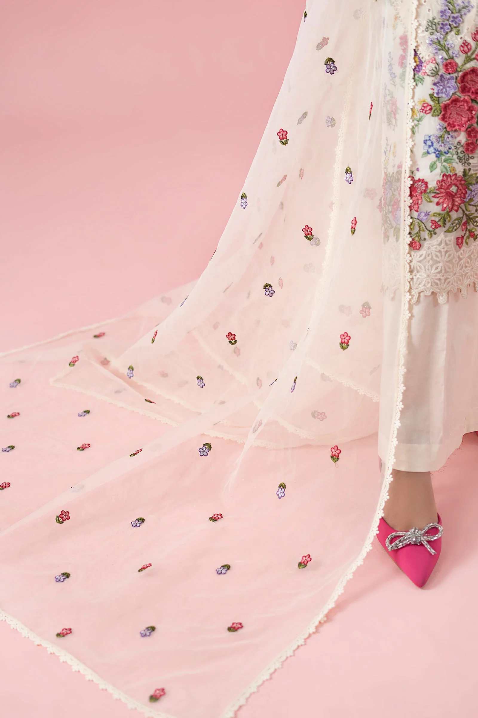 3 Piece Embroidered Lawn Suit