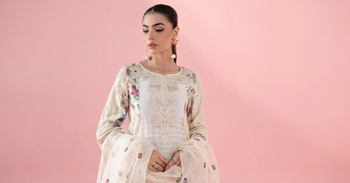 3 Piece Embroidered Lawn Suit