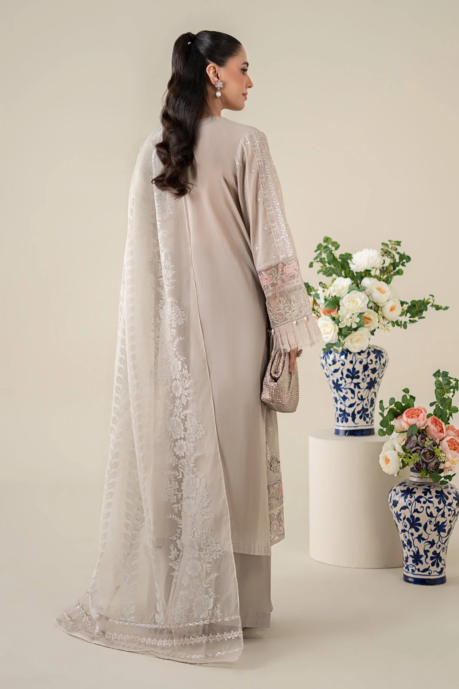 3 Piece Embroidered Lawn Suit 323 3 Piece Embroidered Lawn Suit