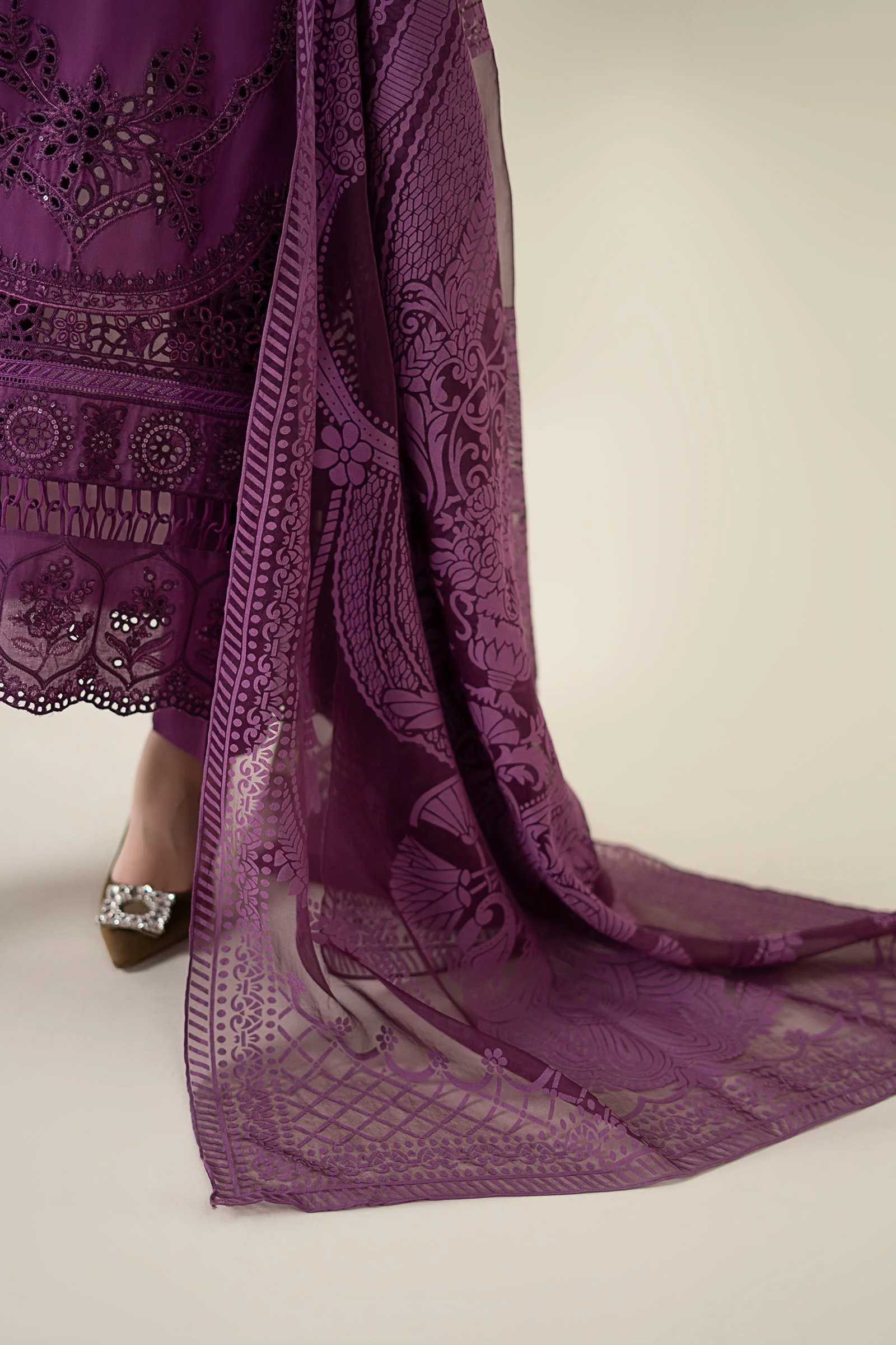 3 Piece Embroidered Lawn Suit 303 3 Piece Embroidered Lawn Suit