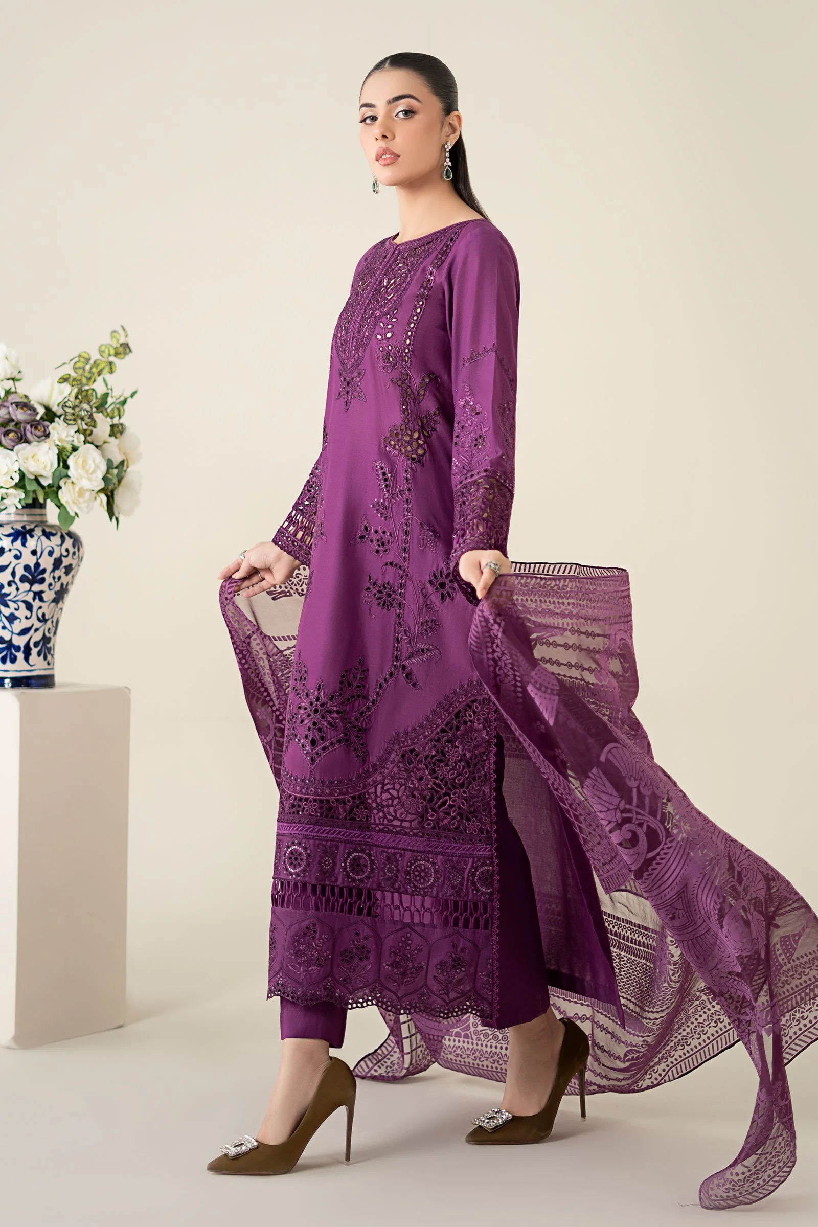 3 Piece Embroidered Lawn Suit 305 3 Piece Embroidered Lawn Suit