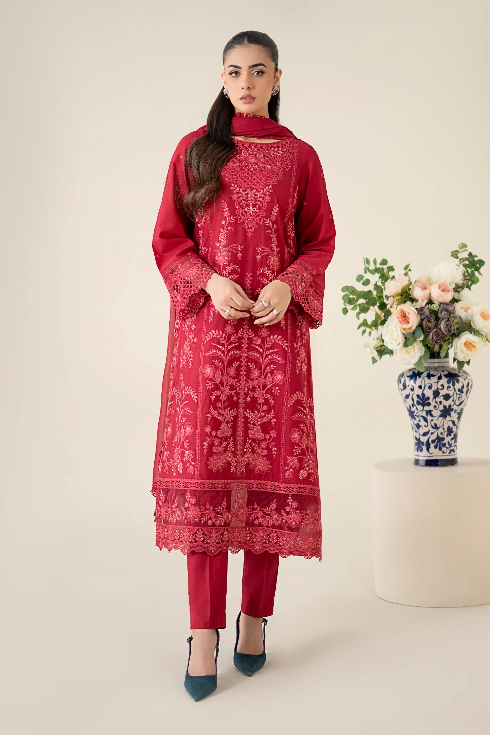 3 Piece Embroidered Lawn Suit 292 3 Piece Embroidered Lawn Suit