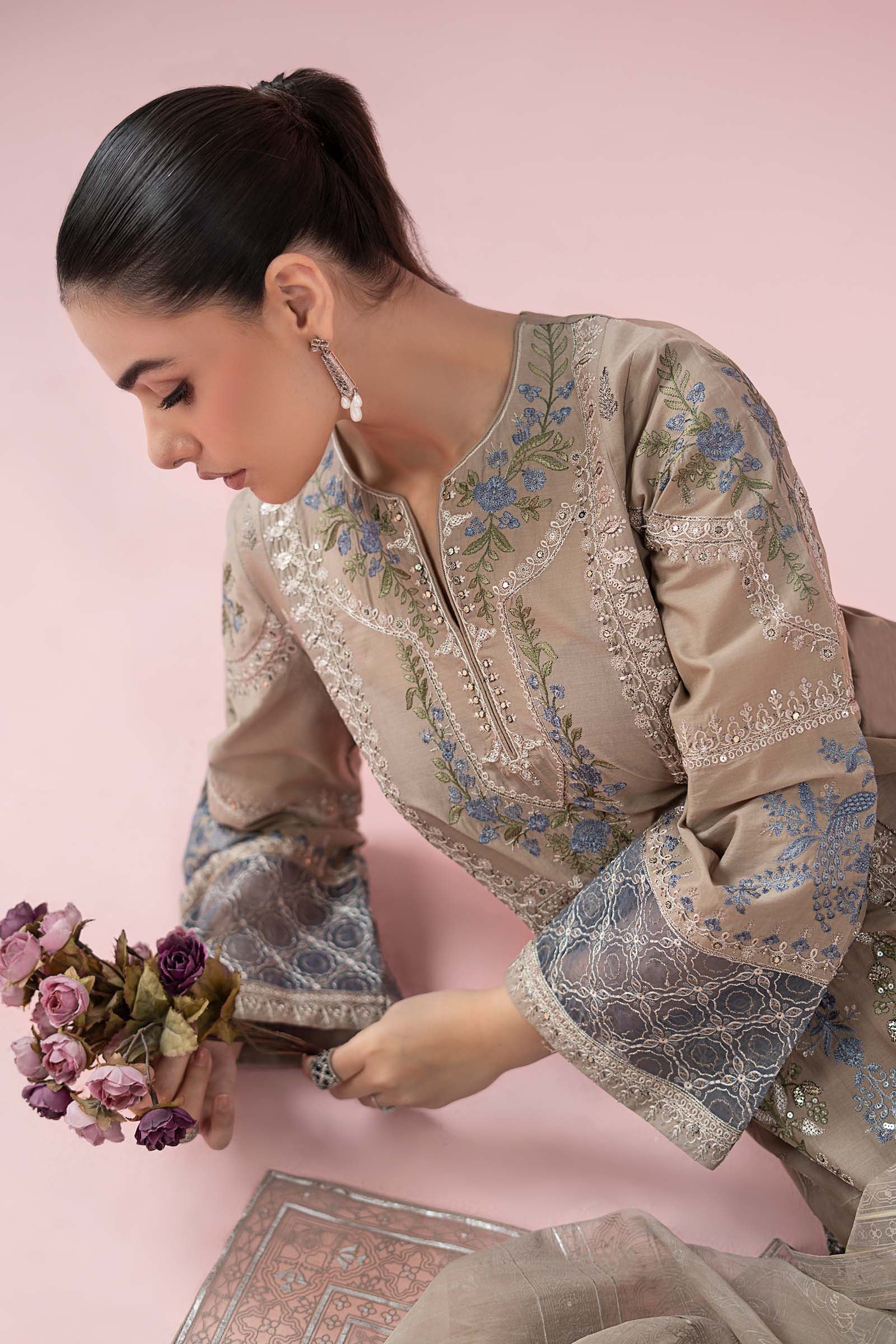 3 Piece Embroidered Lawn Suit 277 3 Piece Embroidered Lawn Suit