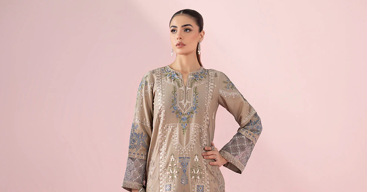 3 Piece Embroidered Lawn Suit 283 3 Piece Embroidered Lawn Suit