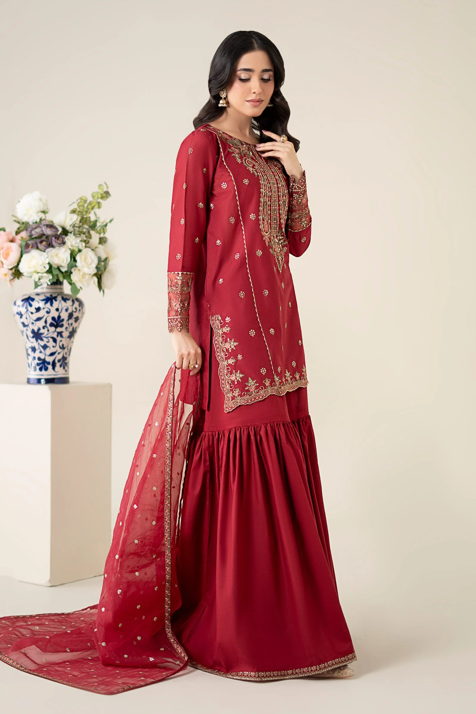 3 Piece Embroidered Lawn Suit 272 3 Piece Embroidered Lawn Suit