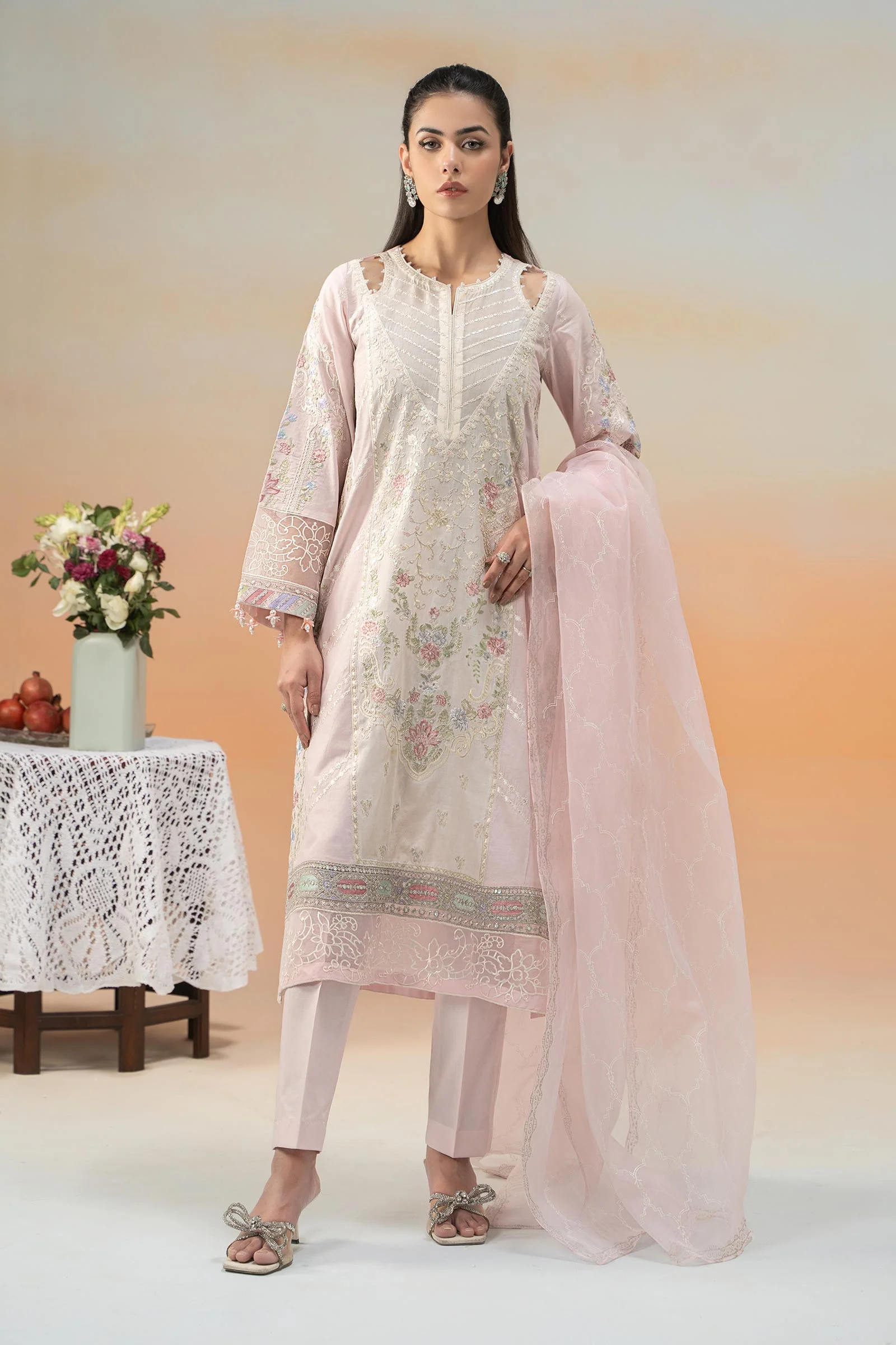 3 Piece Embroidered Lawn Suit 174 3 Piece Embroidered Lawn Suit