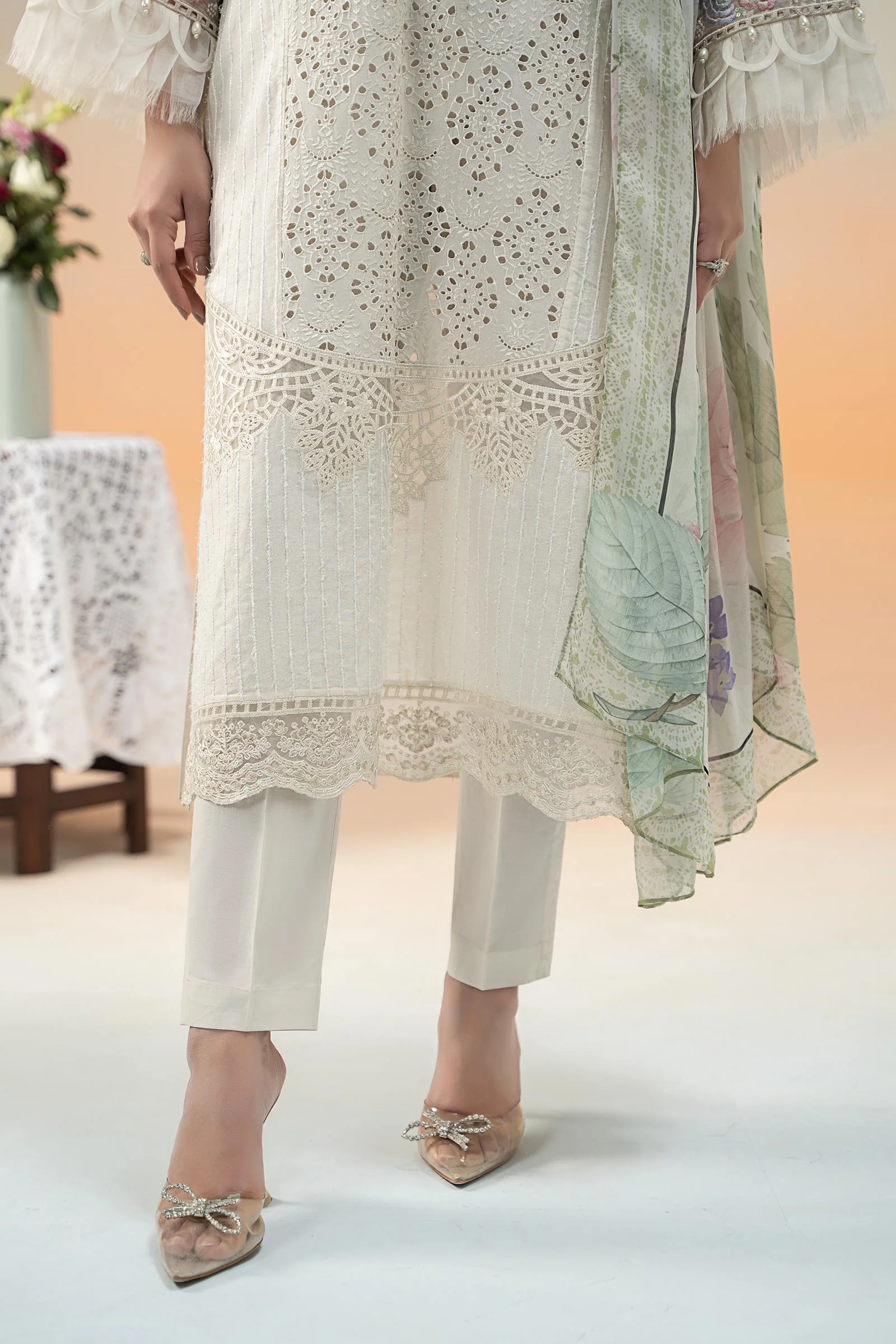 3 Piece Embroidered Lawn Suit 170 3 Piece Embroidered Lawn Suit