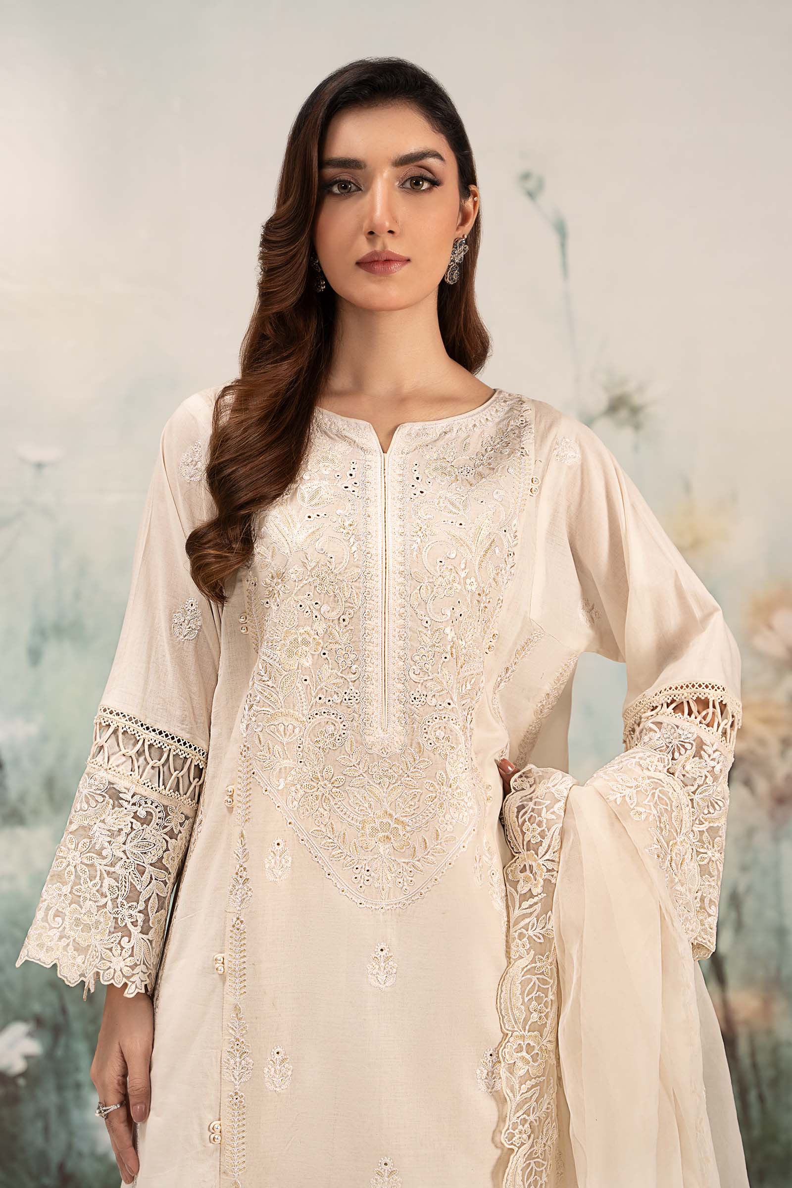 3 Piece Embroidered Lawn Suit 152 3 Piece Embroidered Lawn Suit