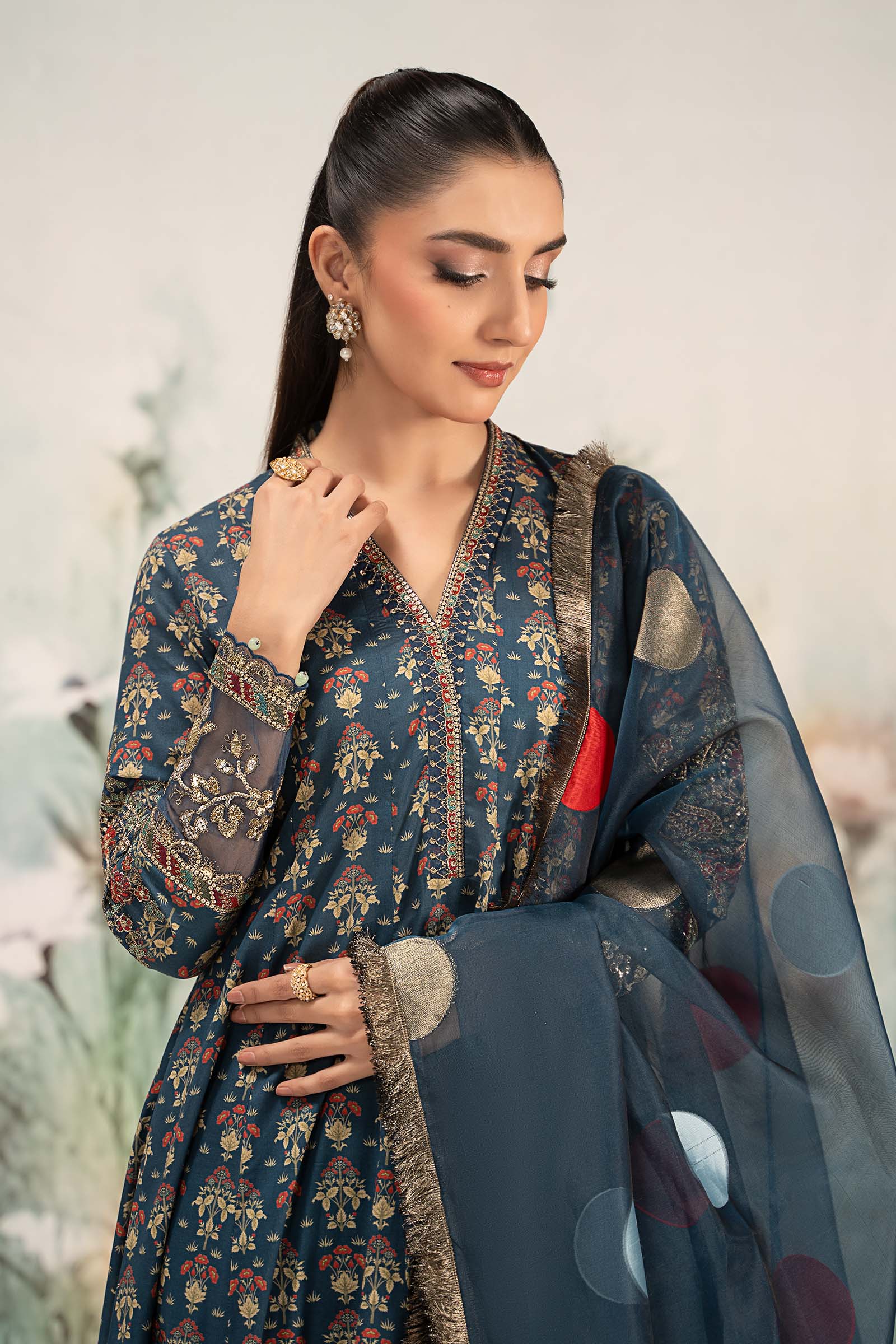 3 Piece Embroidered Lawn Suit 146 3 Piece Embroidered Lawn Suit