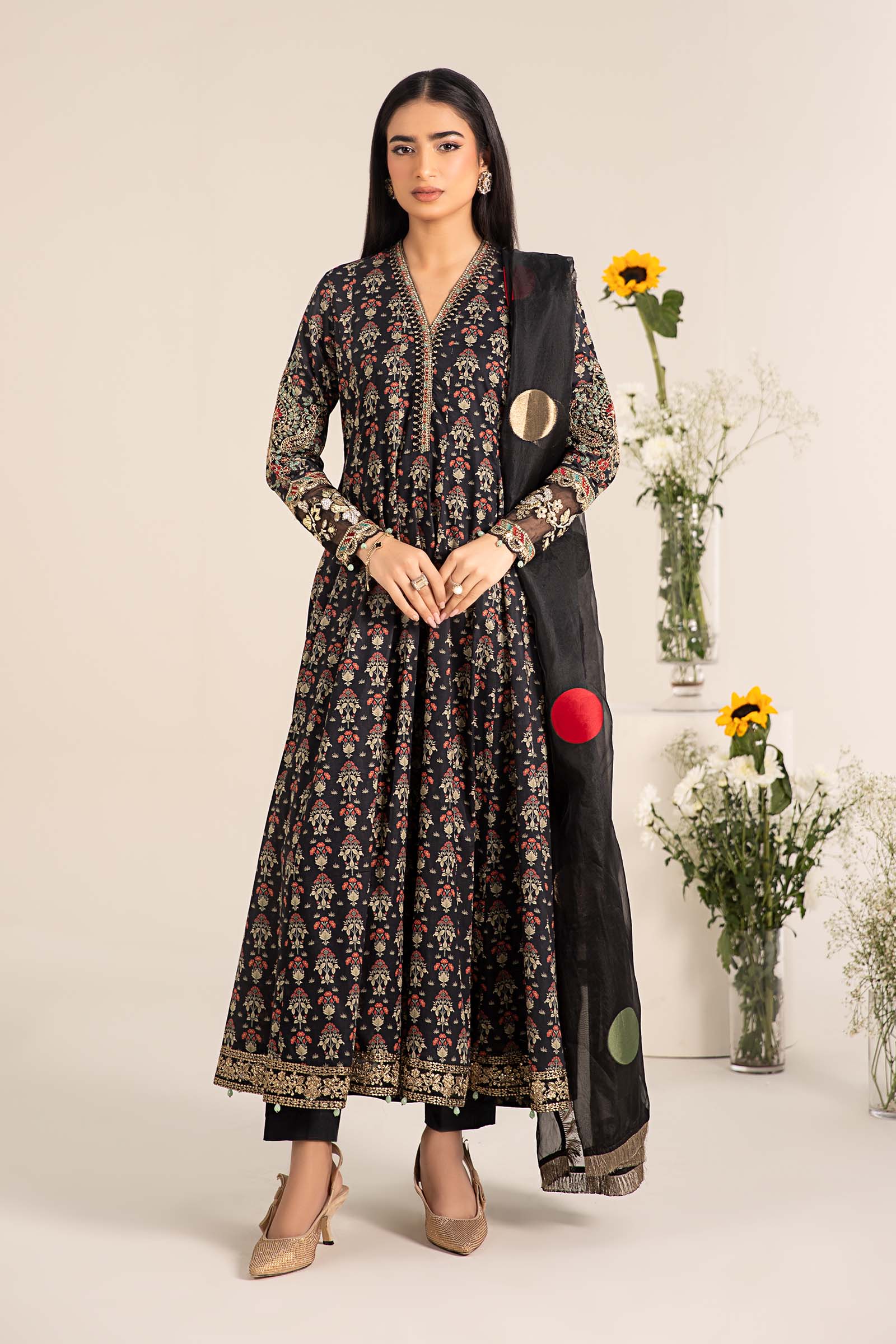 3 Piece Embroidered Lawn Suit 137 3 Piece Embroidered Lawn Suit