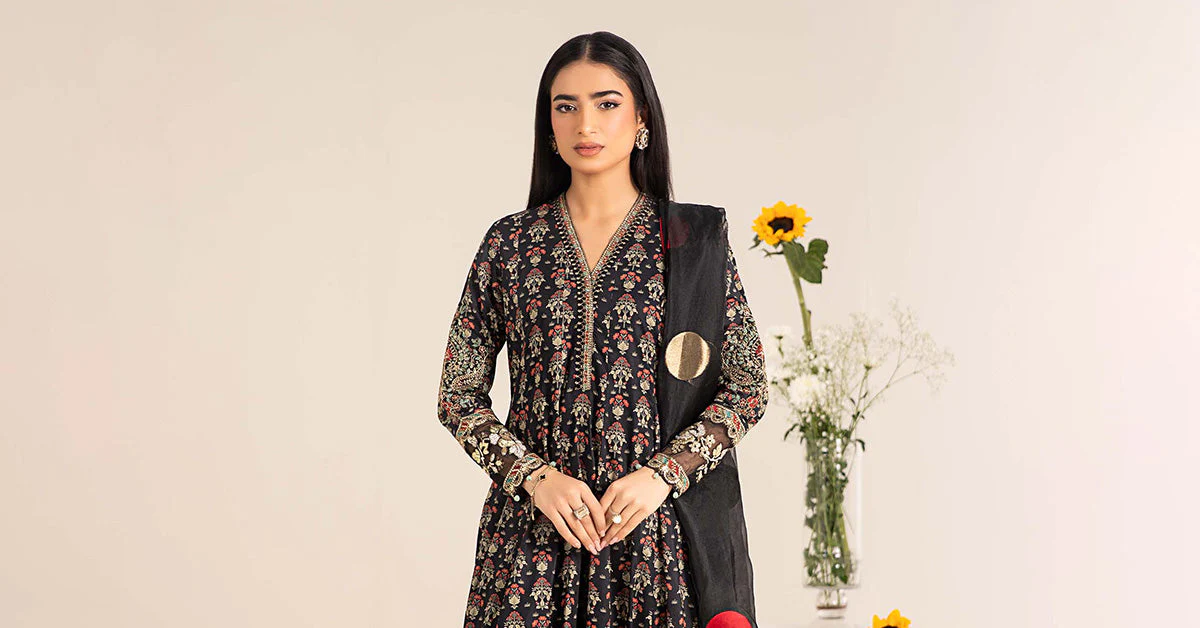3 Piece Embroidered Lawn Suit 143 3 Piece Embroidered Lawn Suit