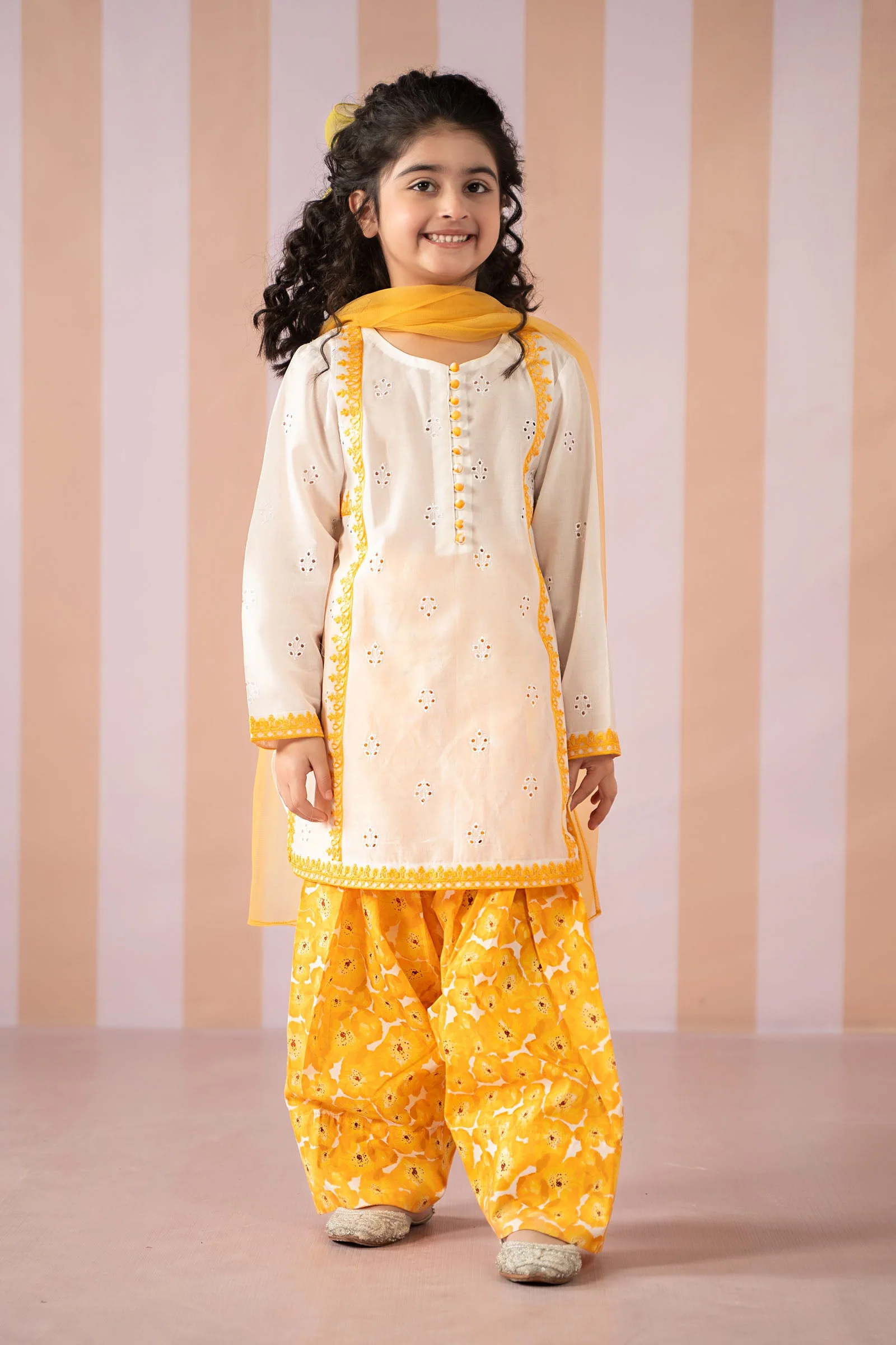 3 Piece Embroidered Lawn Suit 101 3 Piece Embroidered Lawn Suit