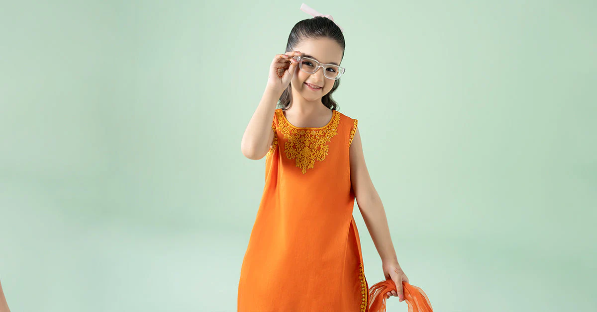 3 Piece Embroidered Lawn Suit 31 3 Piece Embroidered Lawn Suit