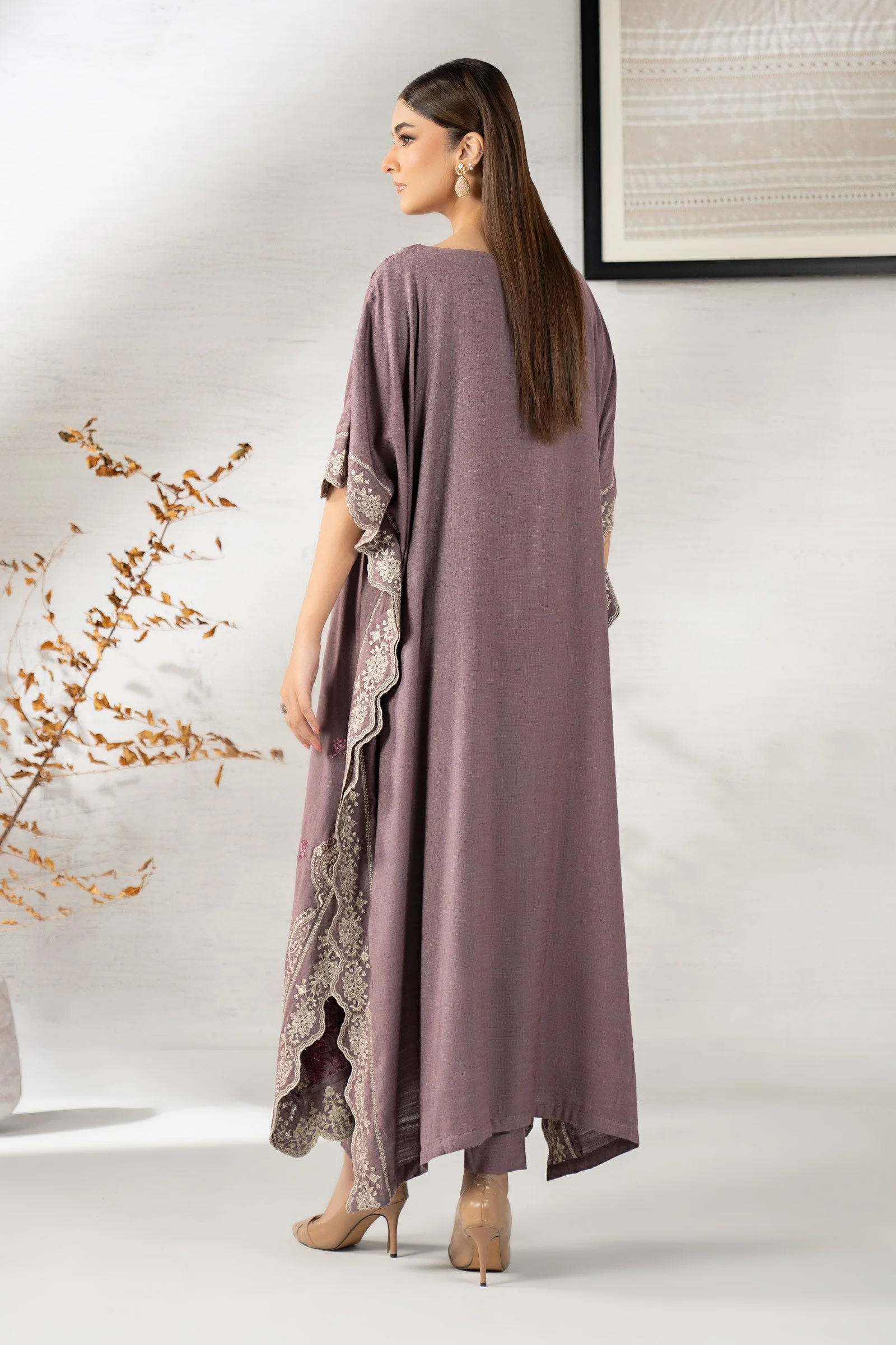 2 Piece Embroidered Woven Suit