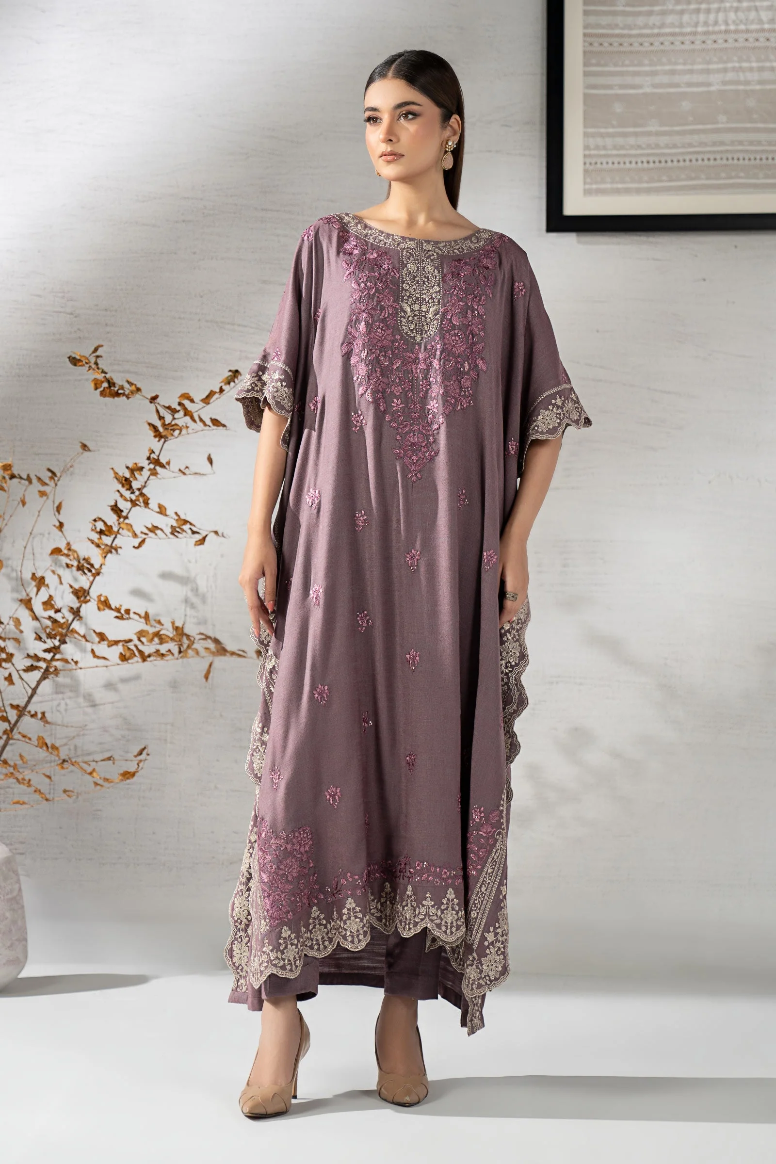 2 Piece Embroidered Woven Suit