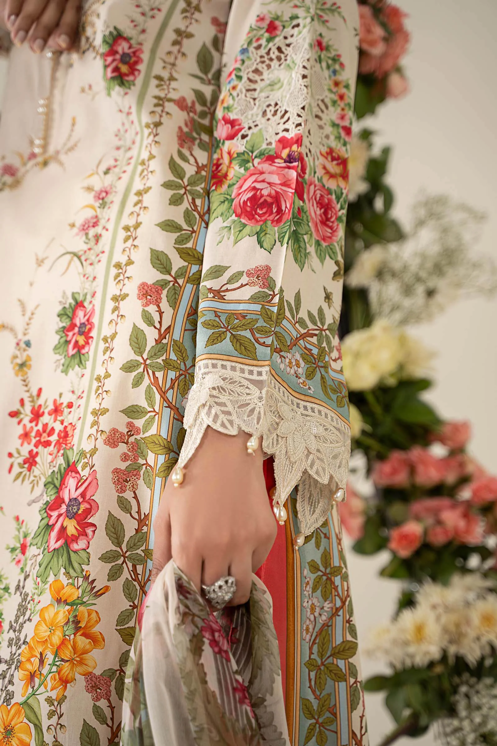 3 Piece Unstitched Embroidered Lawn Suit | MPT-2605-A 4 3 Piece Unstitched Embroidered Lawn Suit | MPT-2605-A