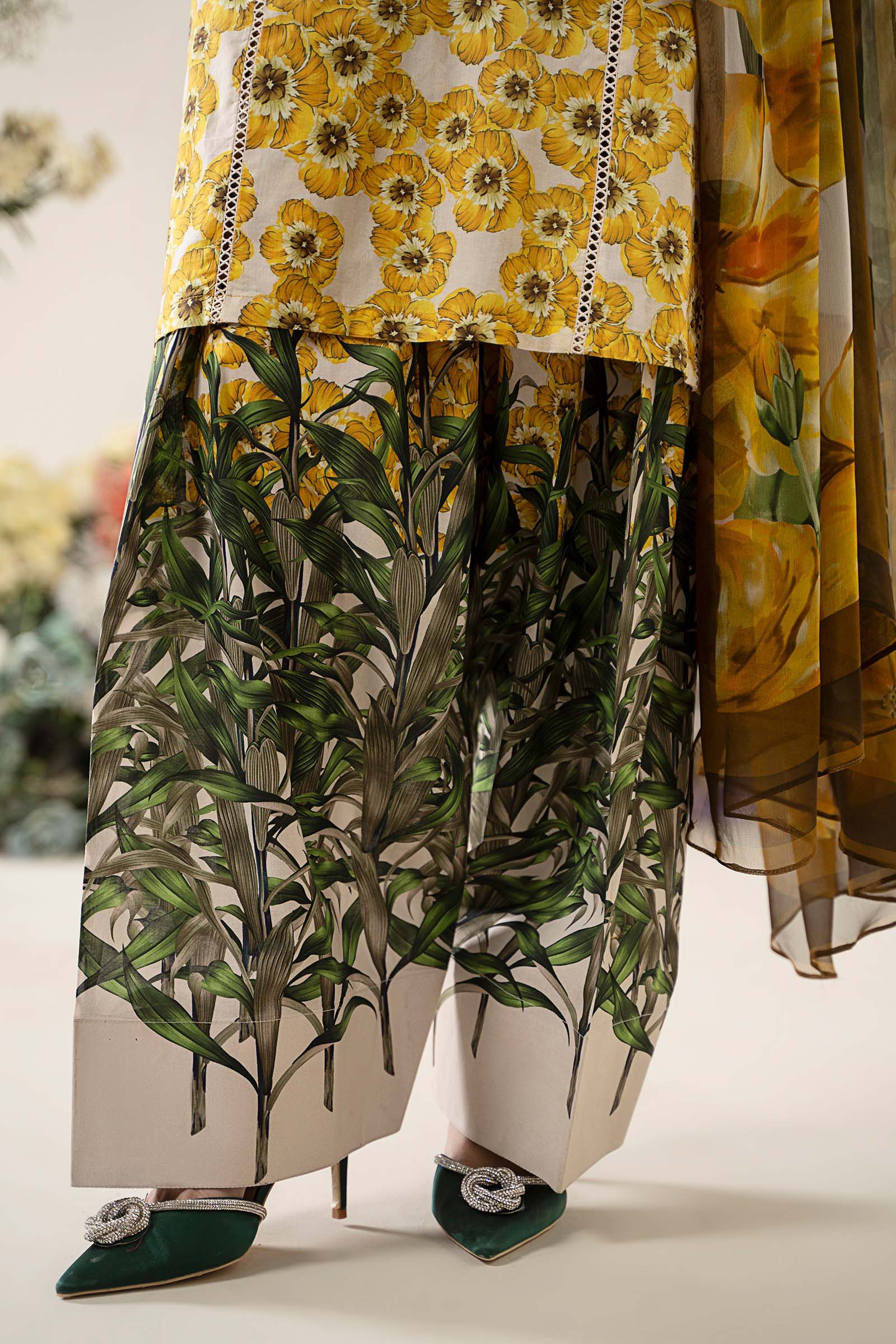 3 Piece Unstitched Embroidered Lawn Suit | MPT-2606-A